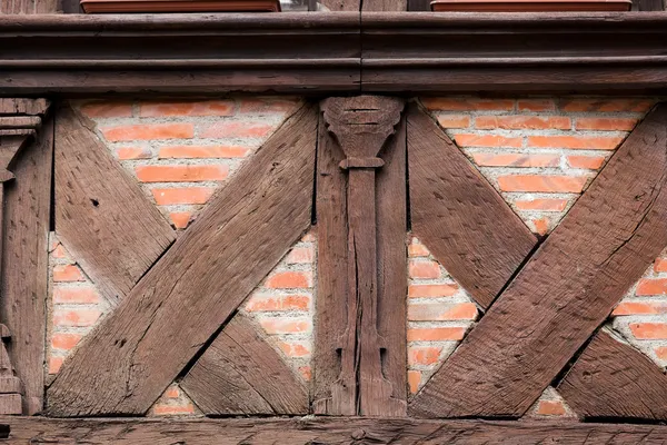 Casa de entramado de madera en Chinon, Valle de Vienne, Francia —  Fotos de Stock