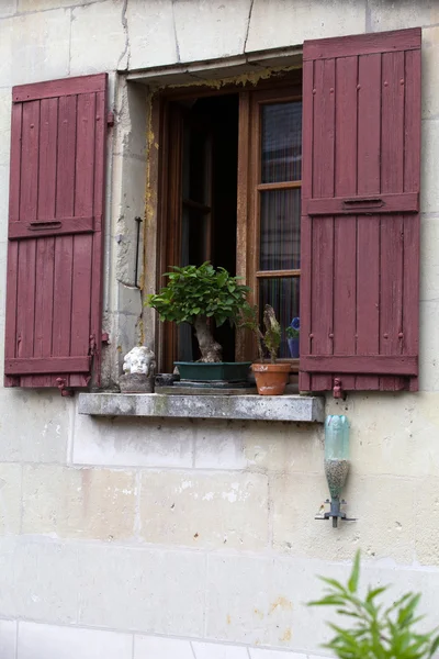 Montsoreau a encantadora pequena cidade rural no vale do Loire — Fotografia de Stock