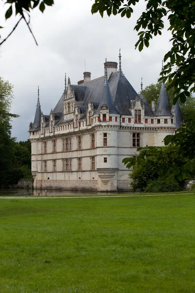 Castillo de Azay-le-Rideau en el valle del Loira, Francia — Foto de Stock