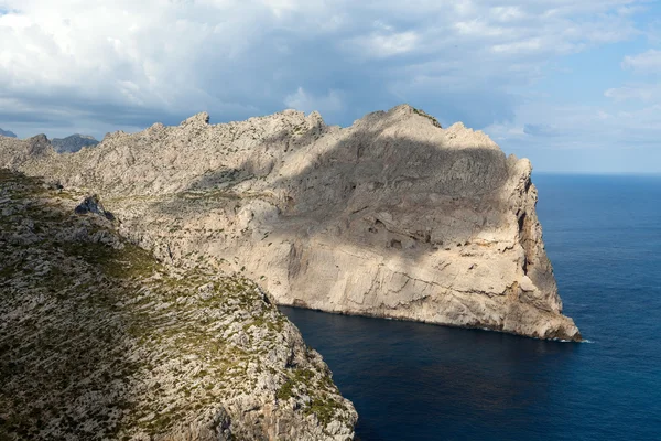 Мыс Форментор на острове Балеарики, Испания — стоковое фото