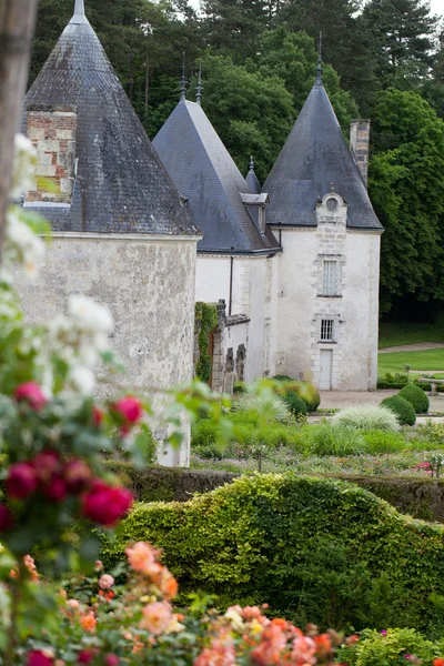 Jemné, propracované a plnou chuť zahrada a zámek la chatonniere poblíž villandry. údolí Loiry — Stock fotografie