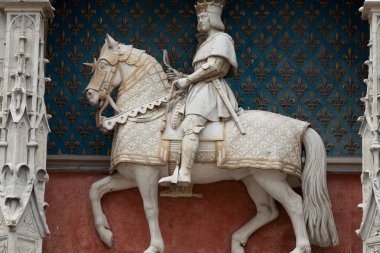 heykeli Kral louis XII chateau de blois giriş. Loire valley, Fransa
