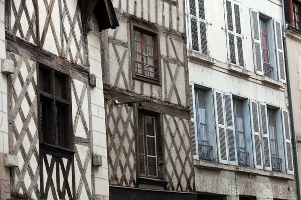 Casa de entramado de madera en Blois, Valle del Loira, Franco — Foto de Stock