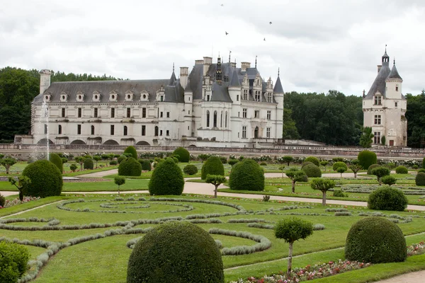 Bahçe ve chenonceau Kalesi — Stok fotoğraf