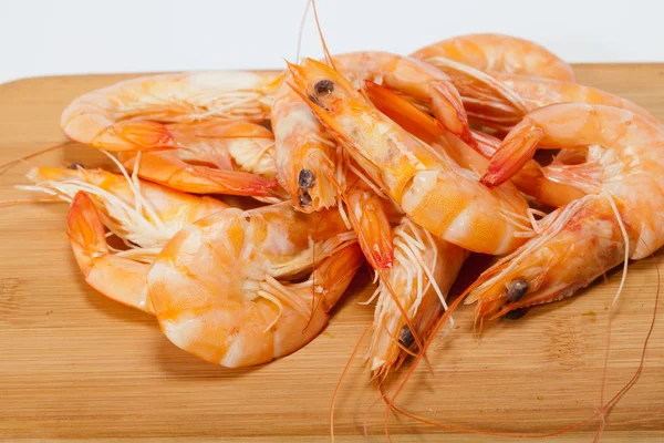 Fresh shrimp  isolated on a white background — Stock Photo, Image