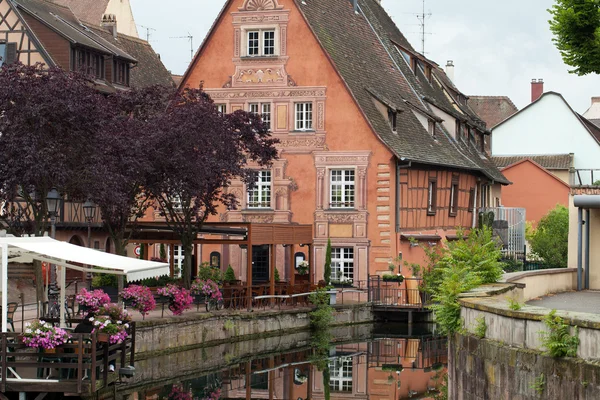 Pół Dom noclegowy Alzacja, colmar, Francja — Zdjęcie stockowe