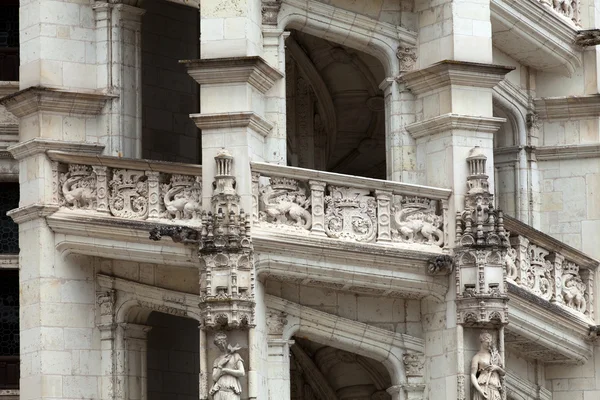 Royal chateau de blois. spiraltrappa i francis jag wing — Stockfoto