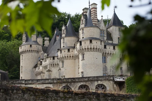 Castel of Rigny-Usse Znany jako Śpiąca Królewna Zamek i zbudowany w XI wieku. Loire Valley, Francja — Zdjęcie stockowe