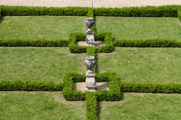 Subtilen, anspruchsvollen und geschmackvollen Garten und Chateau la chatonniere in der Nähe von Dörfern. loire valle — Stockfoto