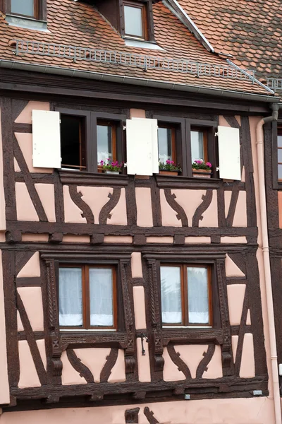 Fachwerkhäuser von Colmar, Elsass, Frankreich — Stockfoto