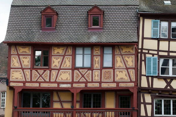Casas de entramado de madera de Colmar, Alsacia, Francia —  Fotos de Stock