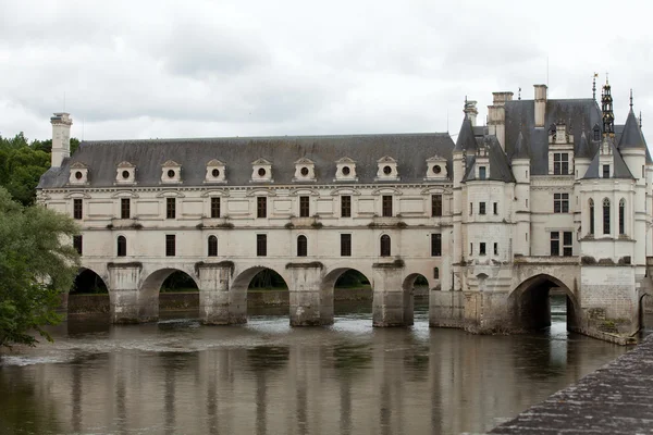 Castillo de Chenonceau. Conocido como el castillo de las damas fue construido en 1513 y es uno de los más visitados en el Valle del Loira . Fotos De Stock Sin Royalties Gratis