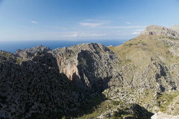 Serra de tramuntana - dağlar üzerinde mallorca, İspanya — Stok fotoğraf