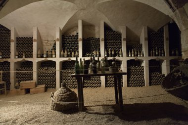 depolama birimine kale valencay şarap mahzeni. Loire Vadisi. Fransa