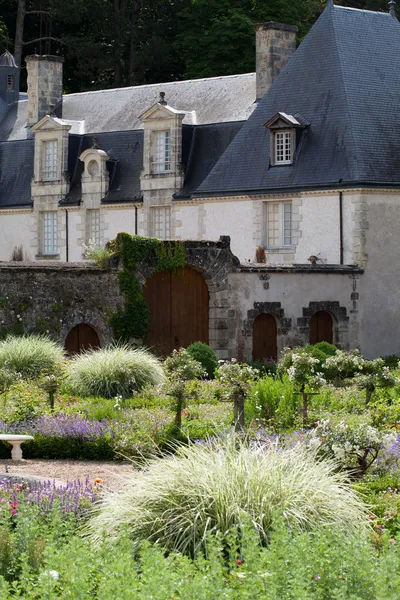 Garden and chateau La Chatonniere near Villandry. Loire Valley — Stock Photo, Image