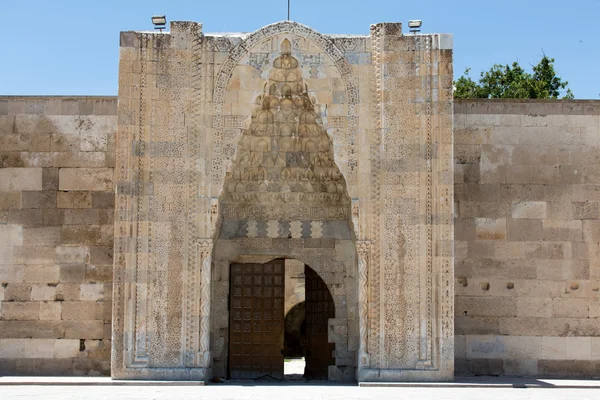 Entrada a la caravana Sultanhani en la Ruta de la Seda, Turquía — Foto de Stock