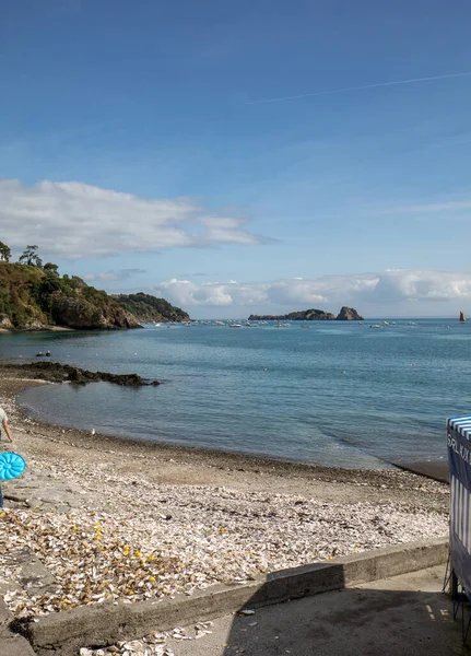 프랑스 Cancale 2018 껍데기들이 캔캘의 바닥에 버려져 양식장으로 유명하다 브르타뉴 — 스톡 사진