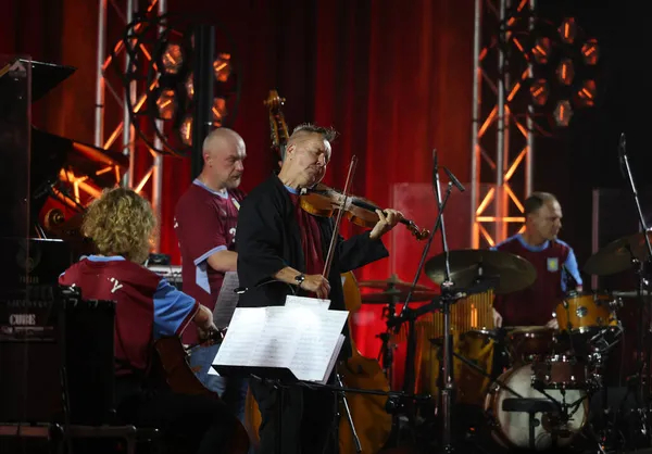 Krakow, Polonya - 10 Temmuz 2021: Nigel Kennedy Krakow 'da düzenlenen 26.