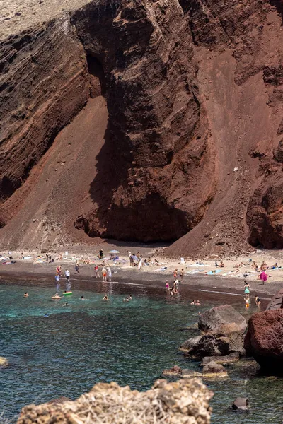 2021年7月1日 希腊圣托里尼 著名的红海滩 位于圣托里尼岛南岸 爱琴海 Cyclades — 图库照片