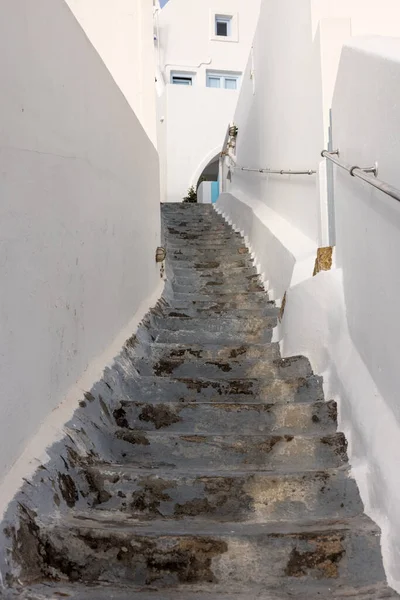 Smalle Stenen Treden Een Traditioneel Stukje Architectuur Het Eiland Santorini — Stockfoto