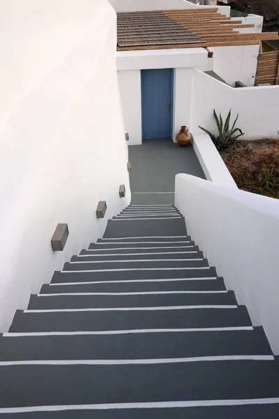 Escalones Piedra Estrechos Una Pieza Tradicional Arquitectura Isla Santorini Países —  Fotos de Stock