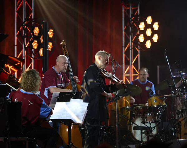 Krakow, Polonya - 10 Temmuz 2021: Nigel Kennedy Krakow 'da düzenlenen 26.