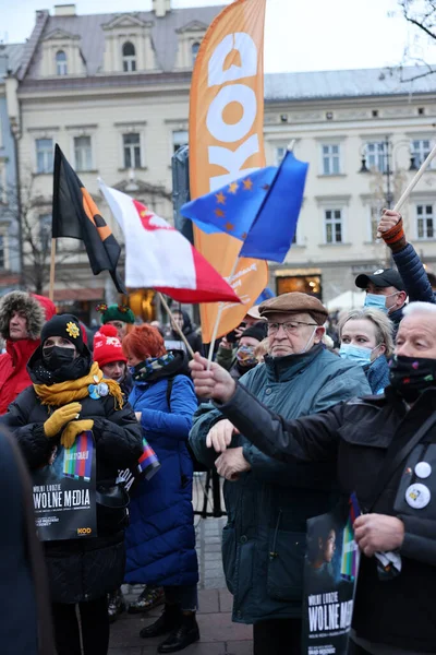 クラクフ ポーランド 2021年12月19日 無料メディア 無料の人々 無料ポーランド Tvnに対するクラクフでの抗議 — ストック写真
