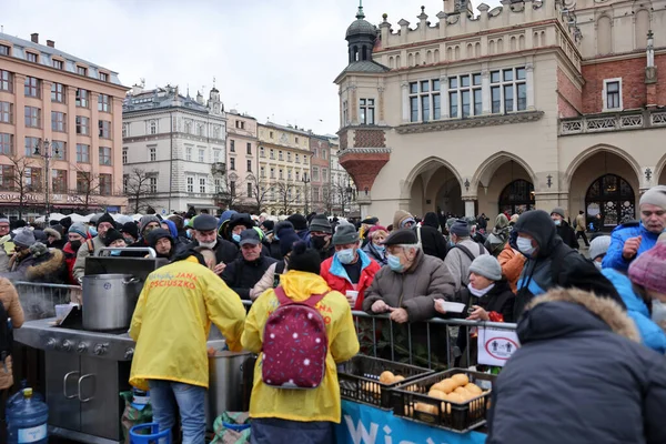 Krakow Poland Dec 2021 Christmas Eve Poor Homeless Main Square — 图库照片