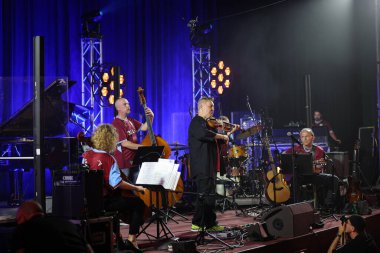 Krakow, Polonya - 10 Temmuz 2021: Nigel Kennedy Krakow 'da düzenlenen 26.