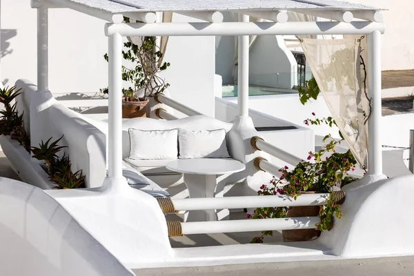 Hermosa Terraza Blanca Pueblo Imerovigli Con Una Vista Increíble Caldera — Foto de Stock