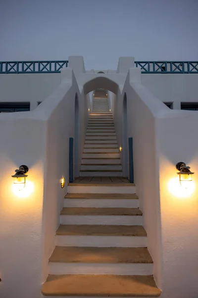 Smalle Stenen Treden Een Traditioneel Stukje Architectuur Het Eiland Santorini — Stockfoto