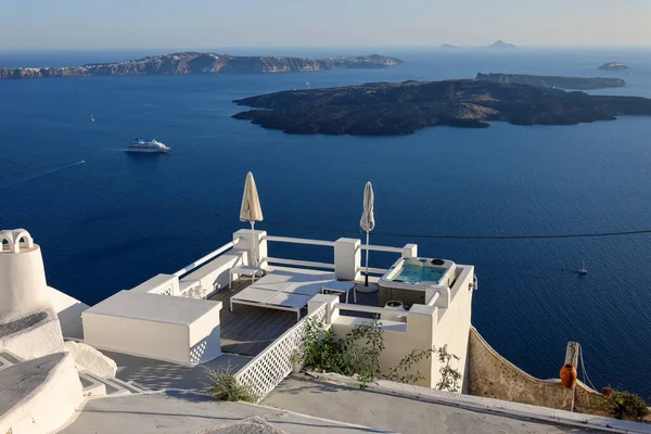 Imerovigli Santorini Griechenland Juni 2021 Weißgetünchte Häuser Mit Terrassen Und — Stockfoto