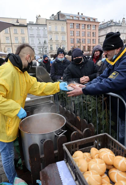 Krakow Poland Dec 2021 Christmas Eve Poor Homeless Main Square — 图库照片