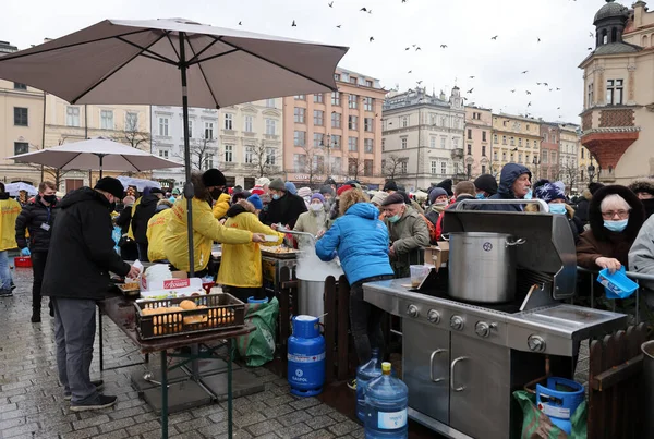 Cracovia Polonia Diciembre 2021 Nochebuena Para Pobres Sin Hogar Plaza —  Fotos de Stock