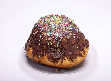 Geleneksel Ukrayna Paskalya Pastası Kulich veya Ortodoks Hıristiyan Paskalya Ekmeği.