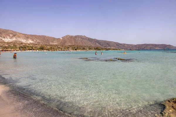 Elafonisi Creta Grecia Septiembre 2021 Personas Que Relajan Famosa Playa —  Fotos de Stock