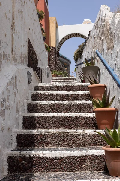 Úzké Kamenné Schody Červené Pláži Jižním Pobřeží Ostrova Santorini Cyclades — Stock fotografie