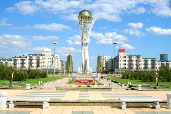 Torre bayterek em astana — Fotografia de Stock