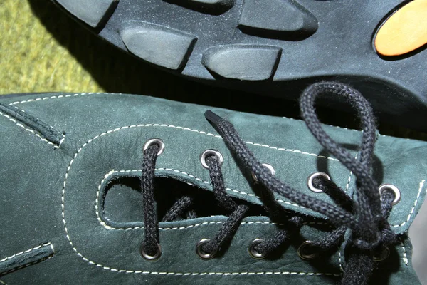 Man green boots — Stock Photo, Image