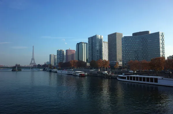 Paris Fransa Kasım 2018 Seine Nehri Eyfel Kulesi Javel Limanı — Stok fotoğraf