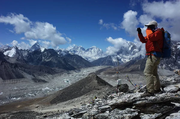 Parque Nacional Sagarmatha Nepal Mayo 2019 Everest Trek Turista Está —  Fotos de Stock
