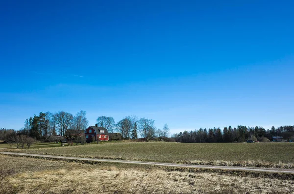 Vasteras Švédsko Dubna 2020 Skandinávská Venkovská Krajina Country Road Lies — Stock fotografie