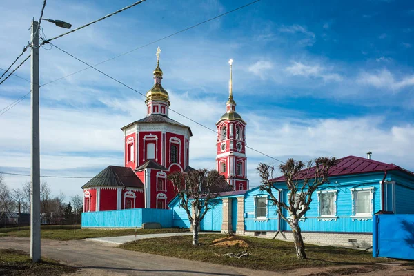 2021年4月19日 Suzdal街 Wooden传统住宅 Boris和Gleb Borisoglebskaya 贵族教堂 俄罗斯建筑 俄罗斯金戒指 — 图库照片
