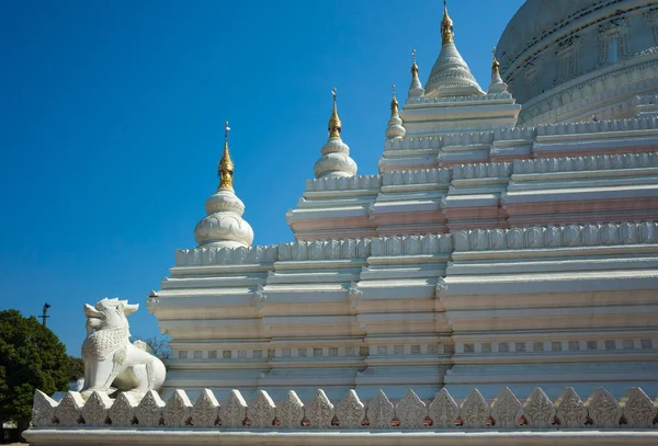 Detail White Pahtodawgyi Pagoda Amarapura Mandalay Myanmar — Fotografia de Stock