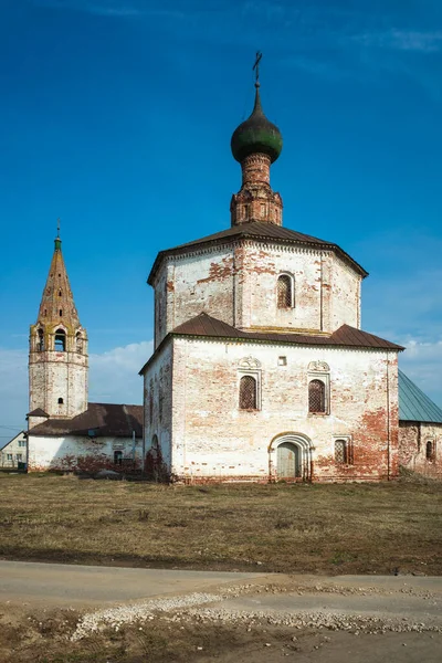 Orosz Régi Templom Ortodox Szent Kereszt Templom Suzdalban Tavasszal Időtálló — Stock Fotó