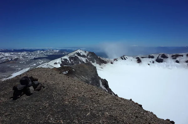 Volcán Cráter Puyehue Lleno Nieve Cumbre Cúpula Volcánica Parque Nacional —  Fotos de Stock