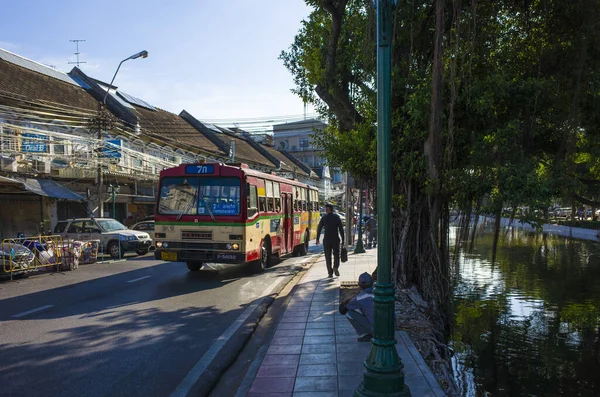 Bangkok Thailand November 2019 City Bus Road Next Khlong Khu — Stock Photo, Image