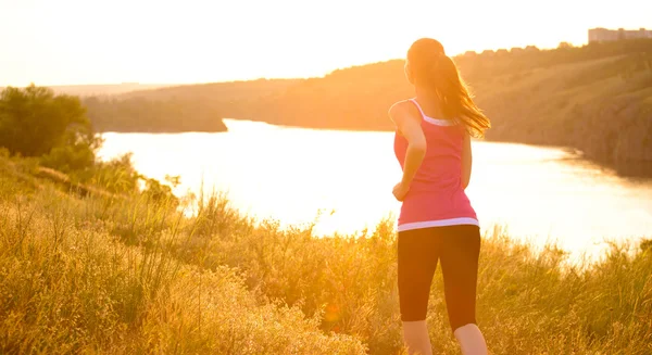 Young Beautiful Woman Running on the Mountain Trail in the Morning — Stock Photo, Image