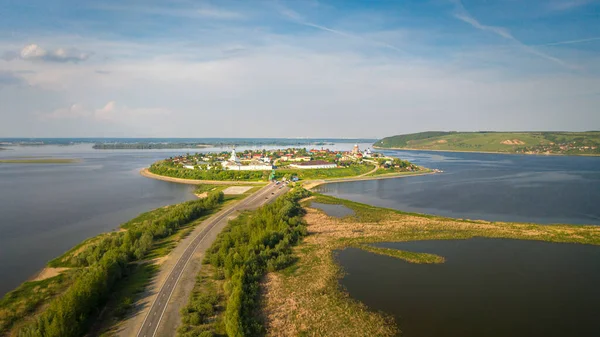 Panorama aereo paesaggio della città di Svijazsk — Foto Stock