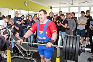 bench press Amatör Şampiyonası